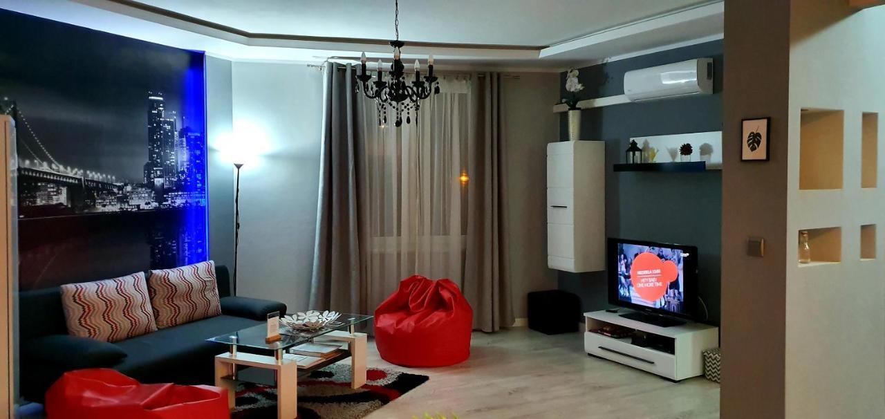 Apartamenty Sofija Deluxe Centrum 锡隆纳葛拉 外观 照片