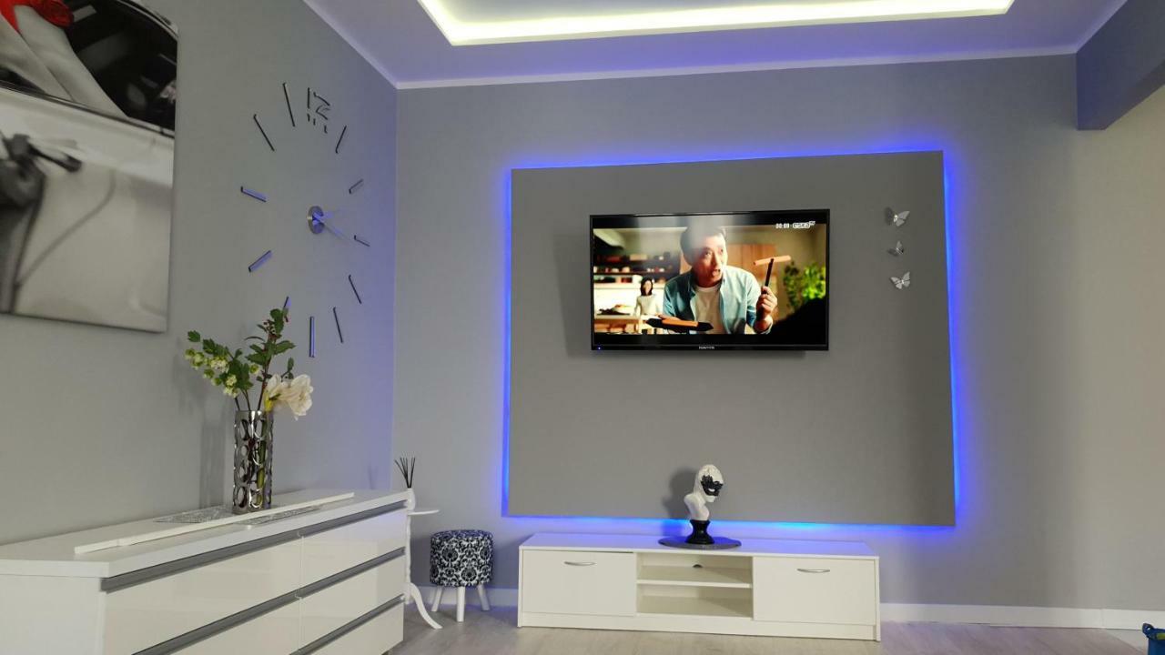 Apartamenty Sofija Deluxe Centrum 锡隆纳葛拉 外观 照片