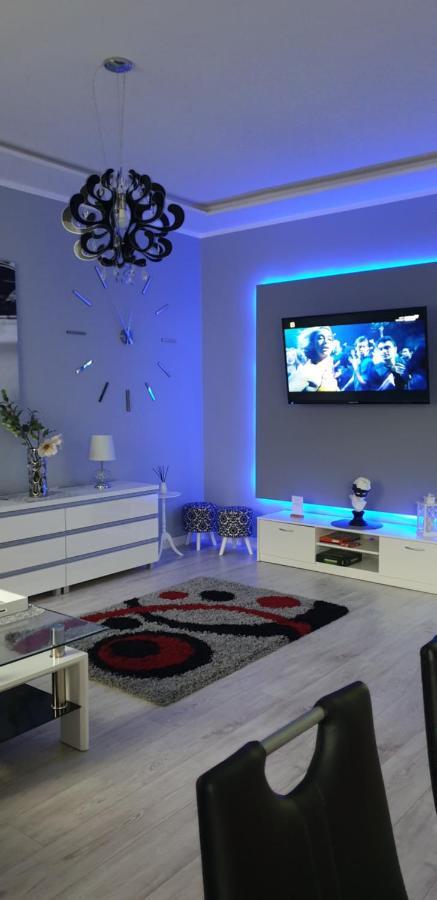 Apartamenty Sofija Deluxe Centrum 锡隆纳葛拉 外观 照片